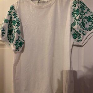 THML shirt with green puff embroidered sleeves, size xl nwt